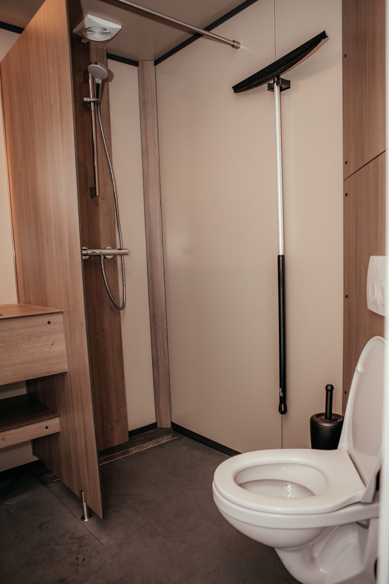 Luxus-Campingplatz mit neuen privaten Sanitäranlagen