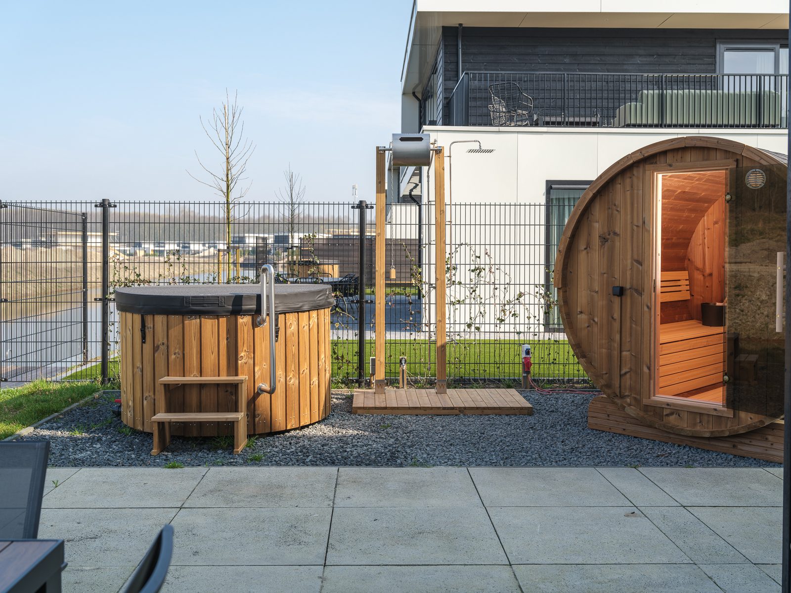 Maan Nr. 300 | 8 Pers. Hottub & Sauna