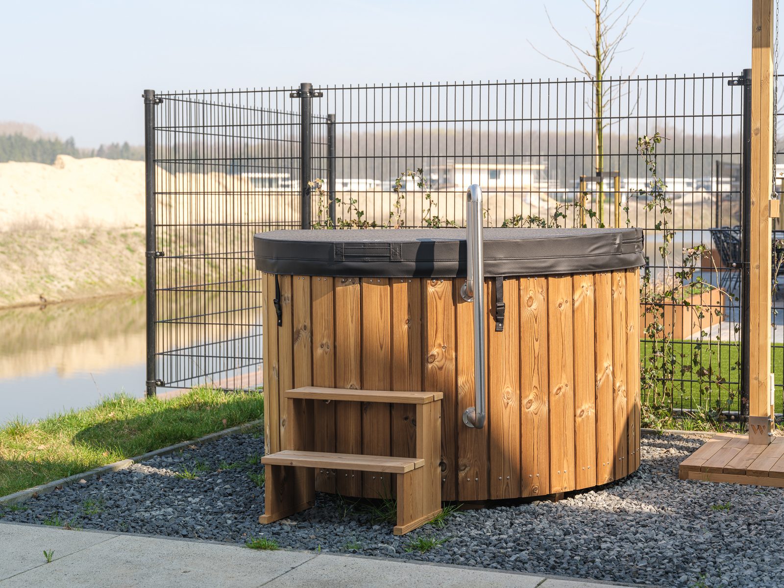Maan Nr. 300 | 8 Pers. Hottub & Sauna