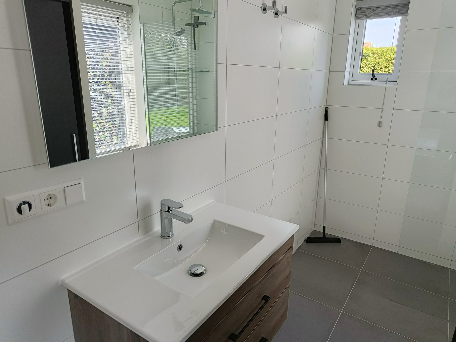 Schoneveld 261 (Zeemeeuw), Breskens
