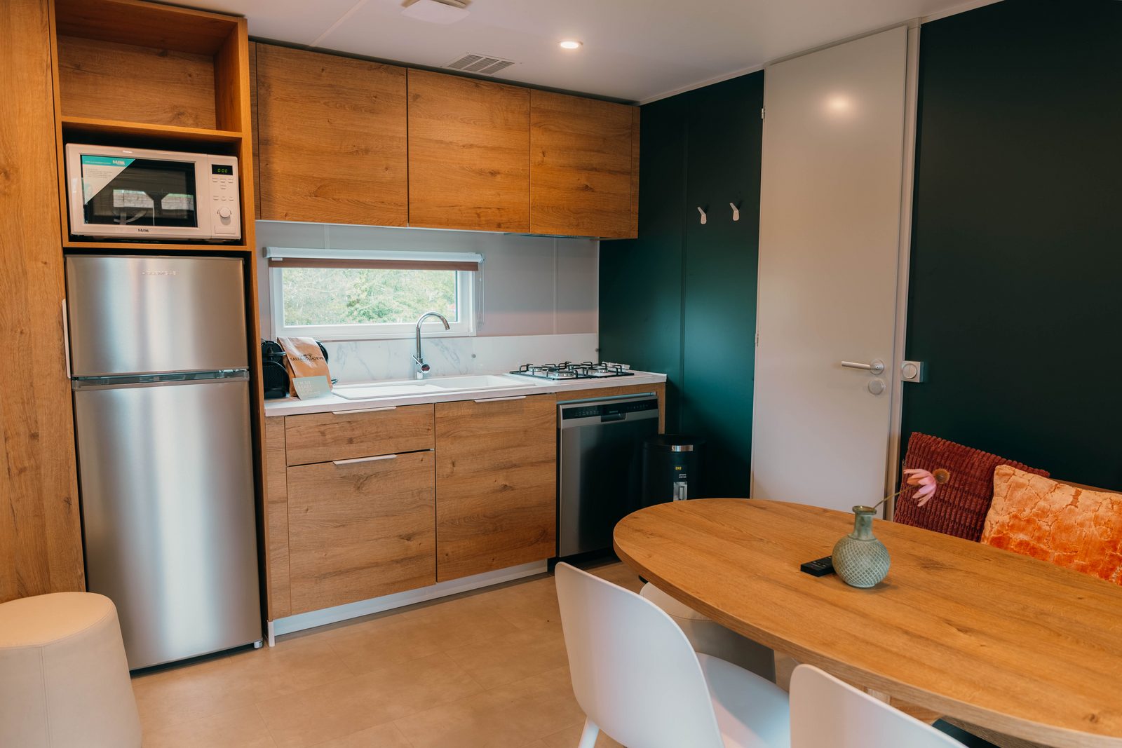 Luxe Lodges | 12 Persons