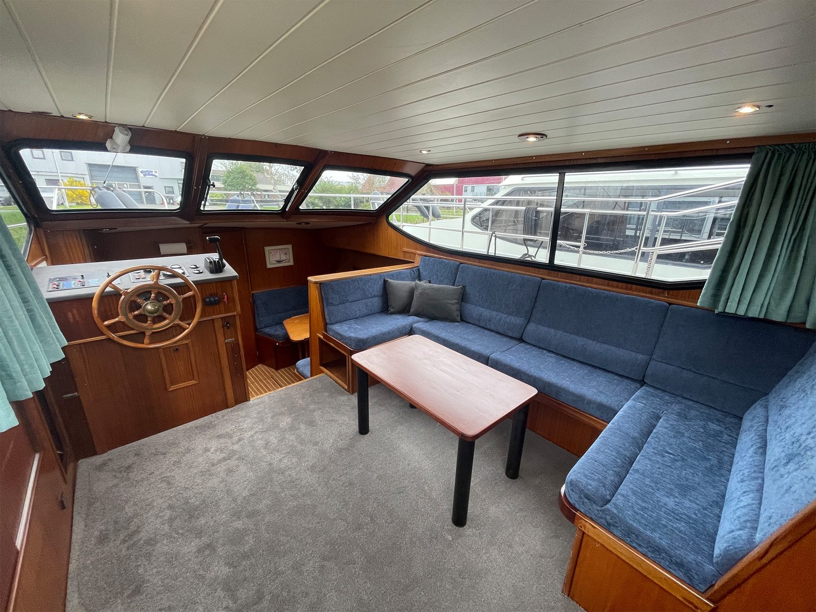 Luxe Kruiser "Zwermkieps" - 6/8 personen - 3 slaapkamers - Douche & 2 toiletten