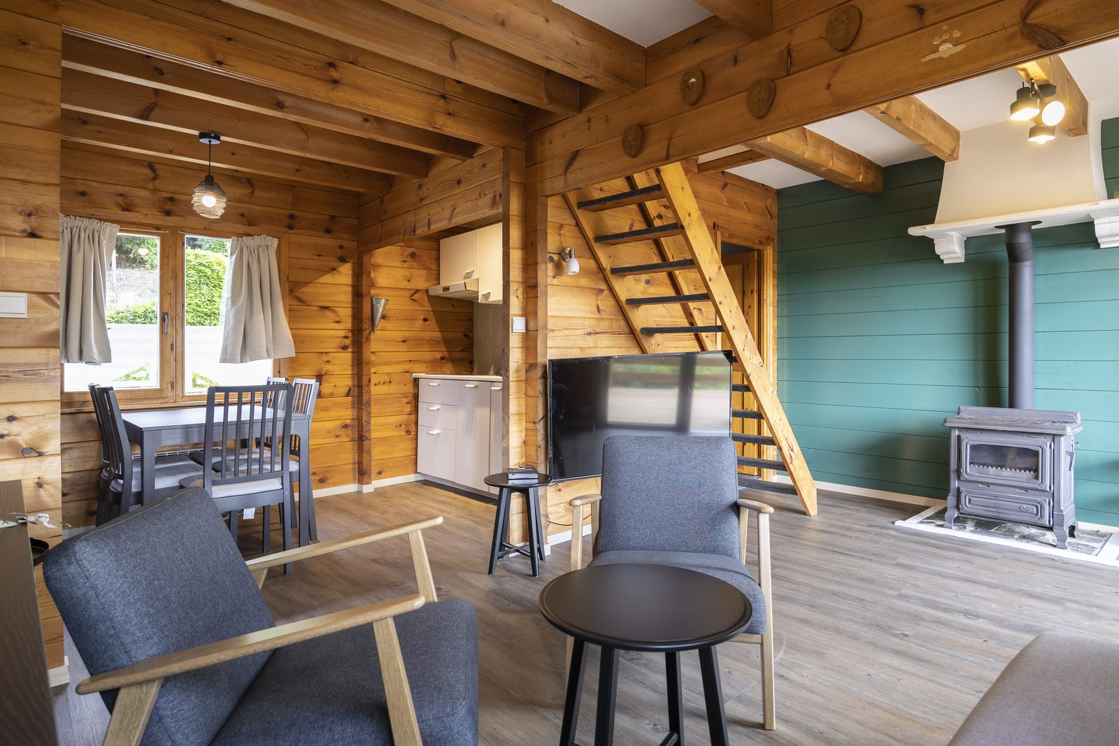 Gemütliches Chalet mit Holzofen für 5 Personen