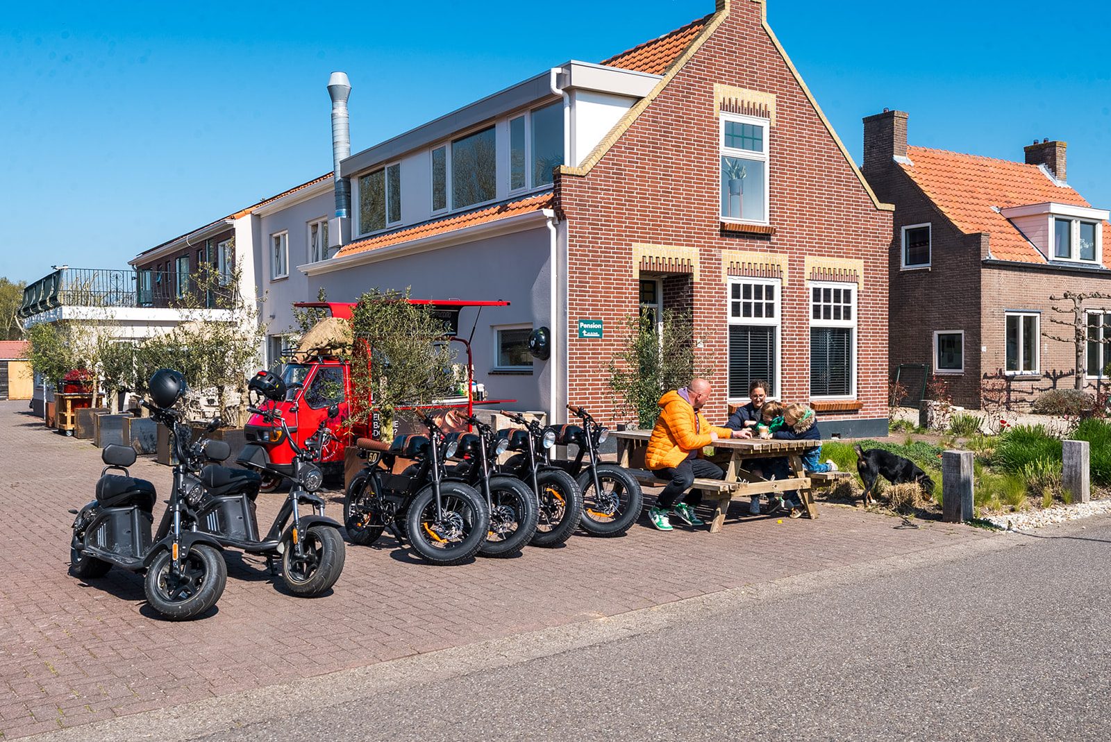 Tweepersoonskamer met gedeeld sanitair op de gang