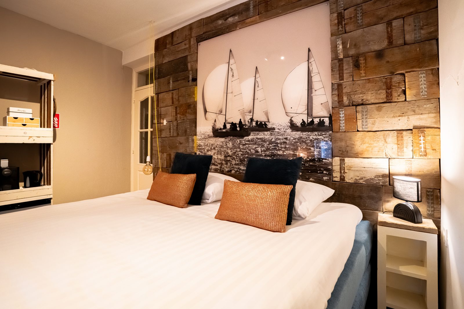 MaasSuites.com - Ibiza Suite