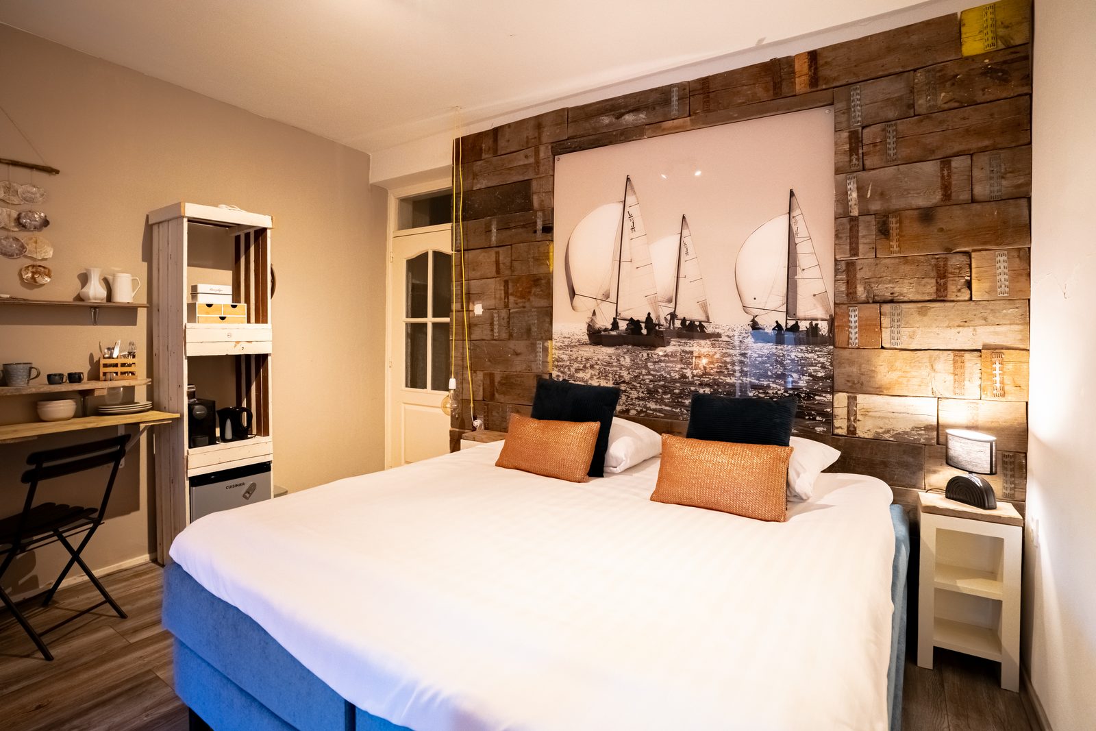 MaasSuites.com - Ibiza Suite