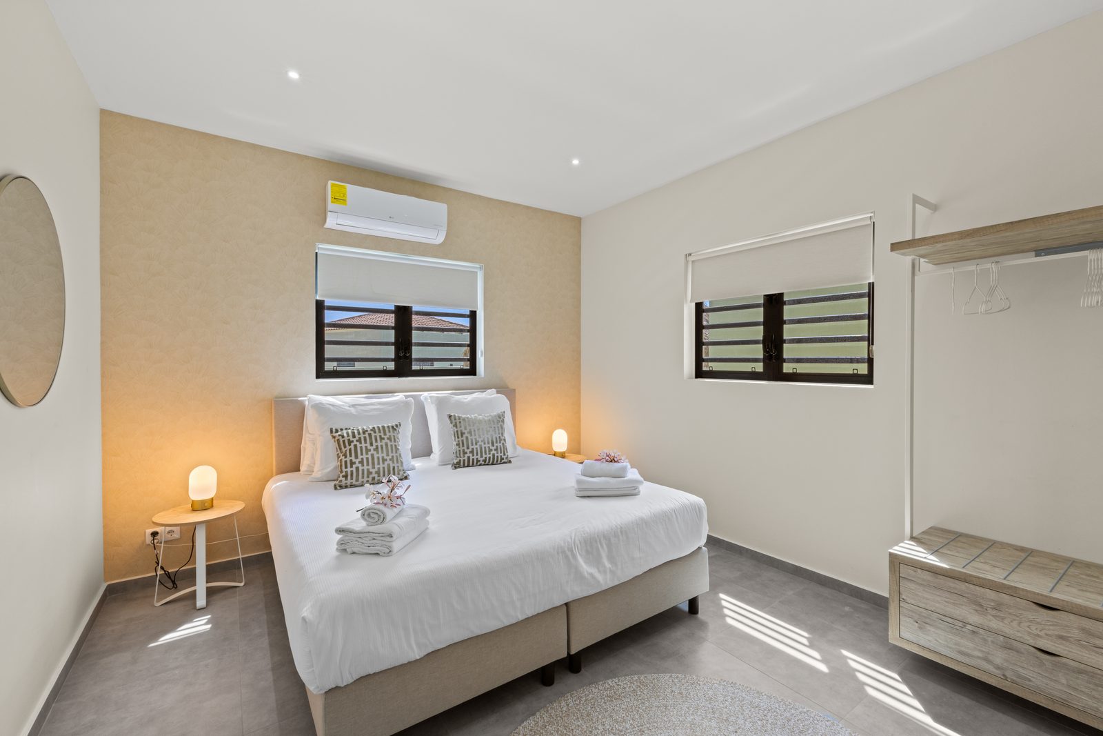 Villa Pura Vida with private pool, Mambo Beach