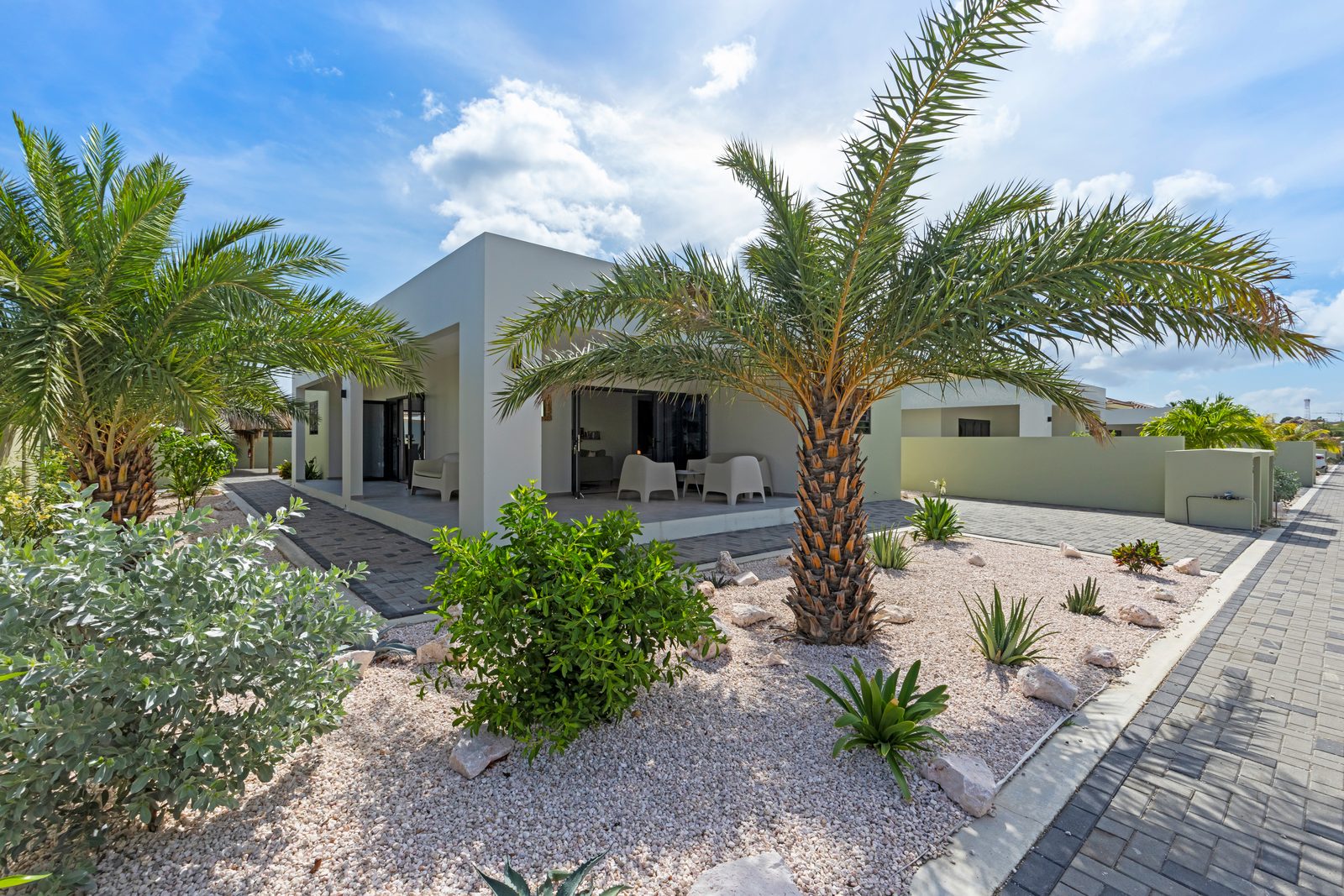Villa Pura Vida with private pool, Mambo Beach