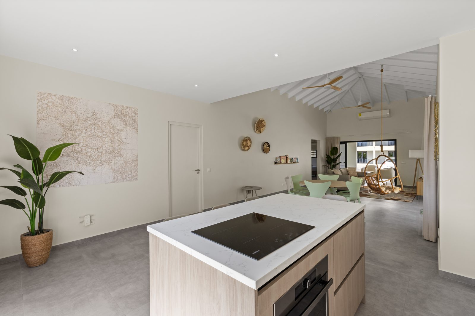 Villa Pura Vida with private pool, Mambo Beach