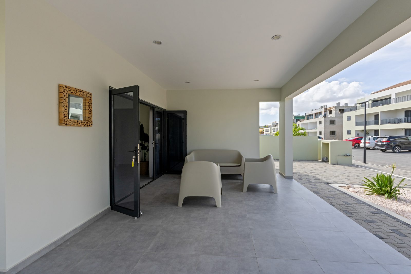 Villa Pura Vida with private pool, Mambo Beach