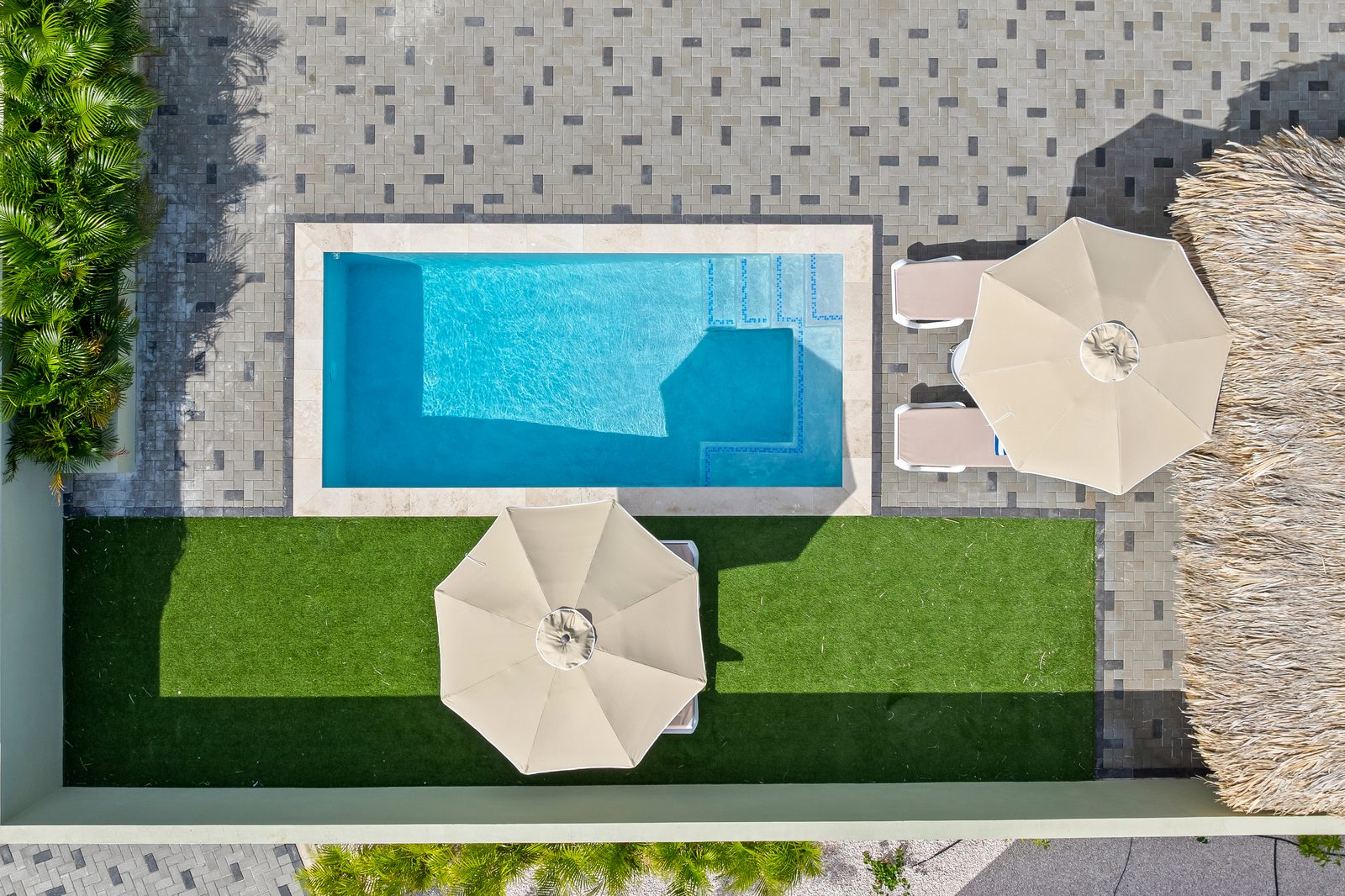 Villa Pura Vida with private pool, Mambo Beach