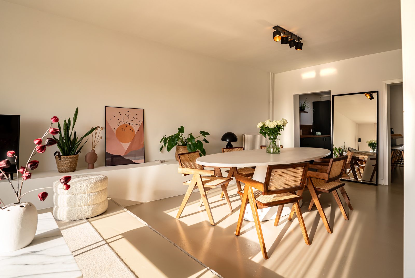MaasSuites.com - The River House
