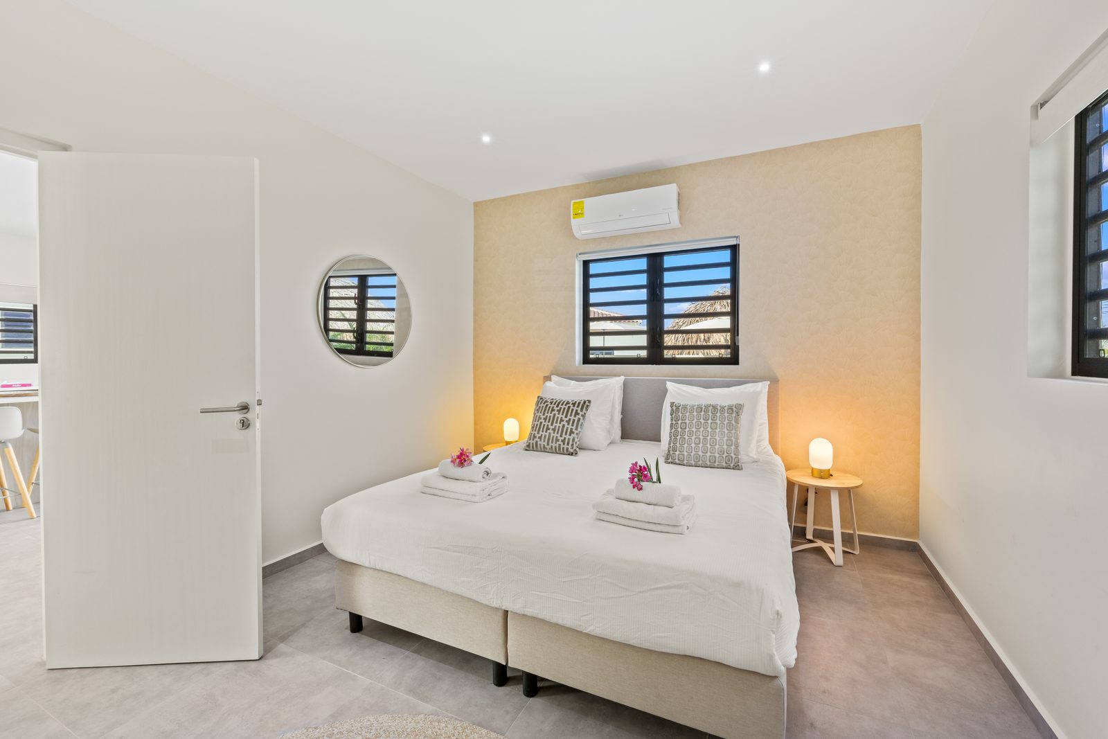 Casa Bon Bida with private pool, Mambo Beach