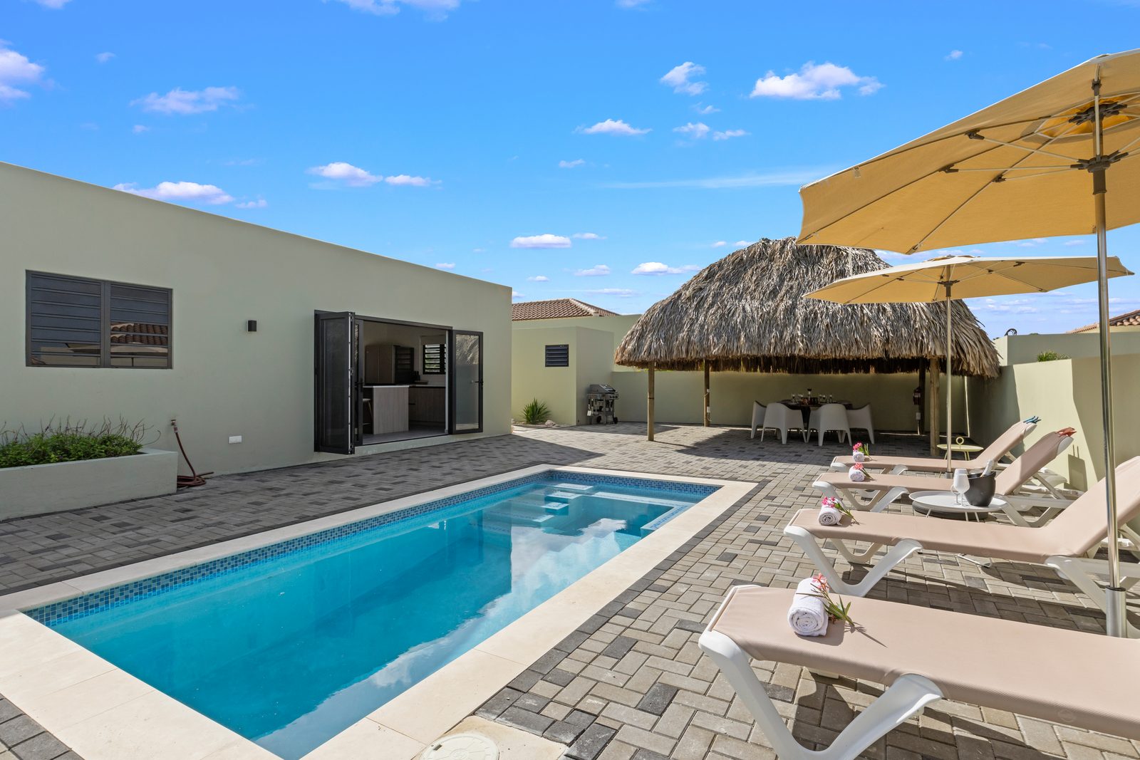 Casa Bon Bida met privezwembad, Mambo Beach