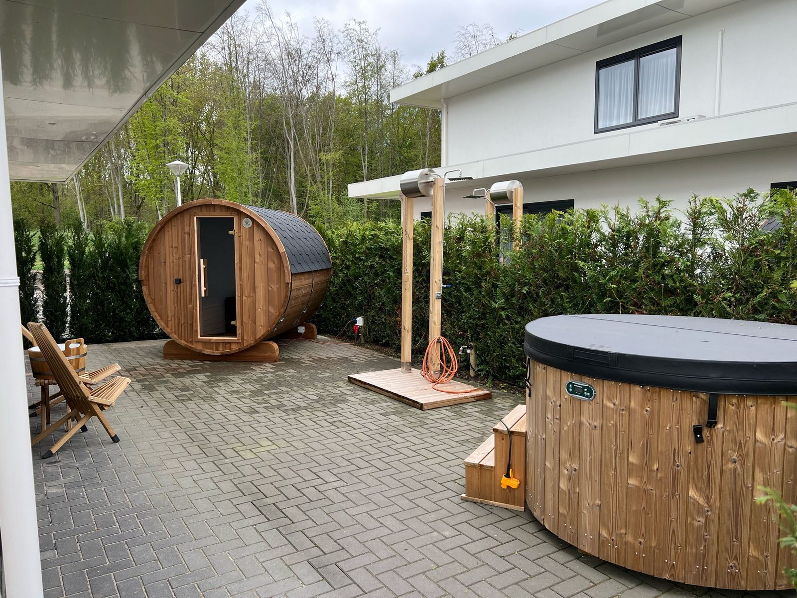 Water Nr. 553/554 | 16 Pers. Hottub & Sauna
