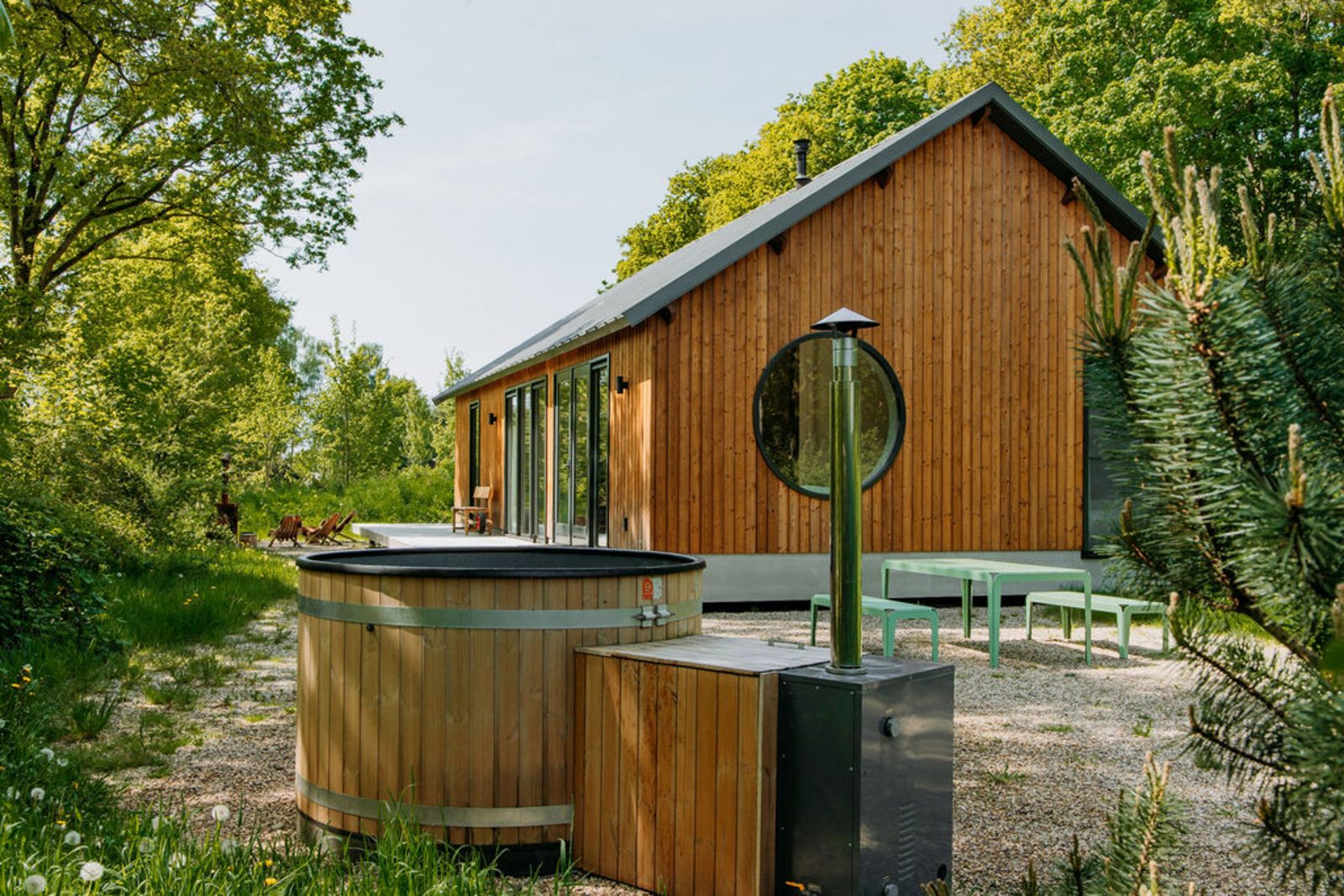 Pine House | Hottub & Bad | 4-persoons vakantiehuis