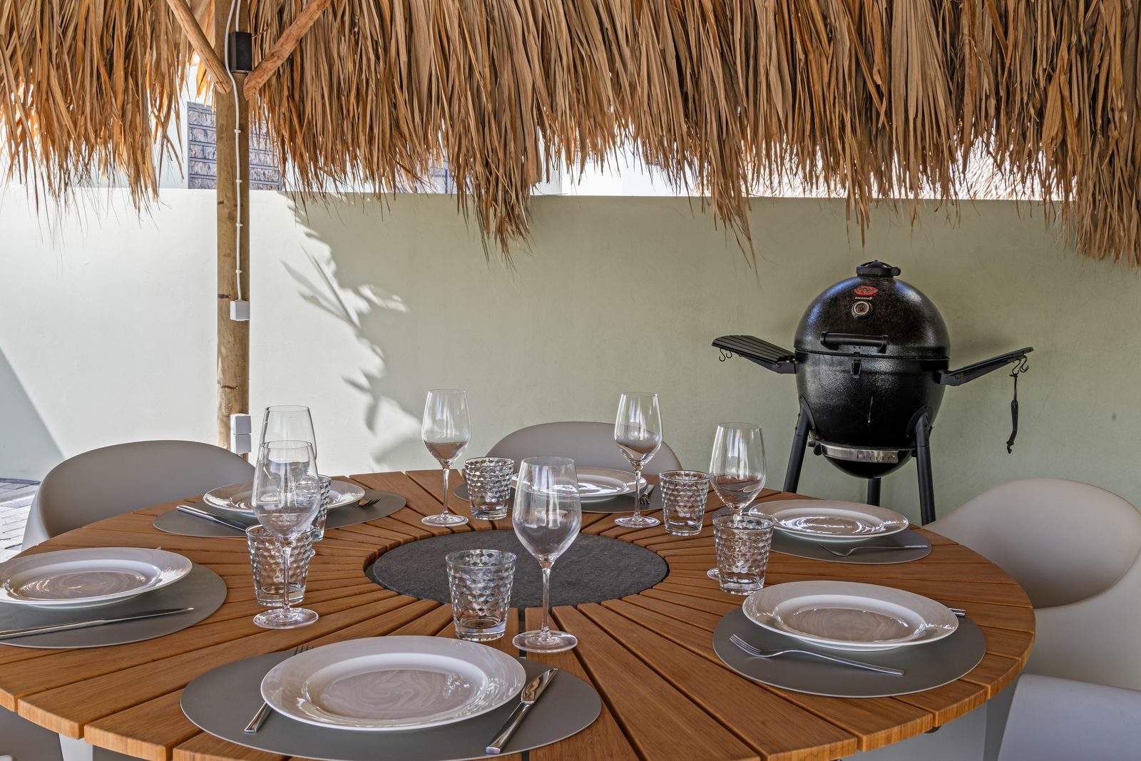 Infinity Blue villa met privezwembad, Mambo Beach