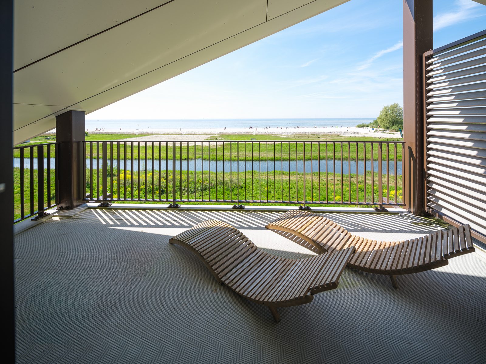 Luxury Beach Apartment | 6 Pers.