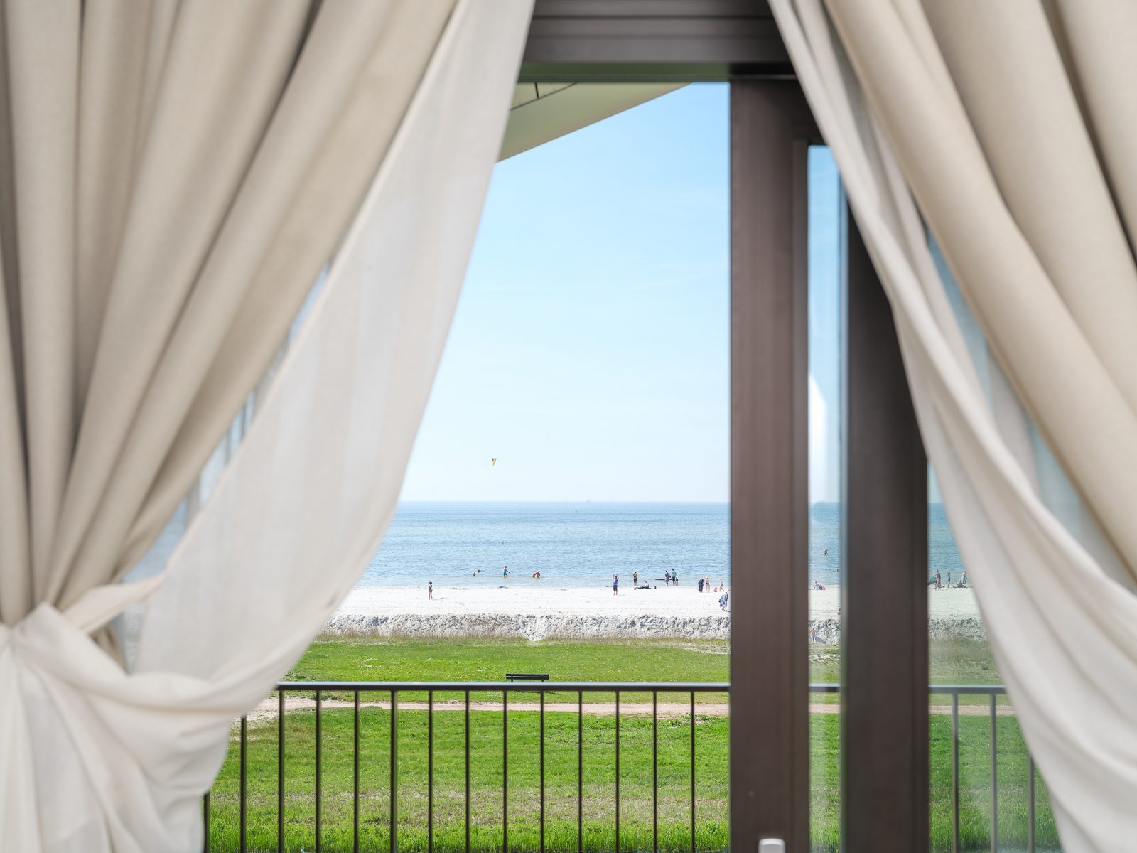Luxury Beach Apartment | 6 Pers.