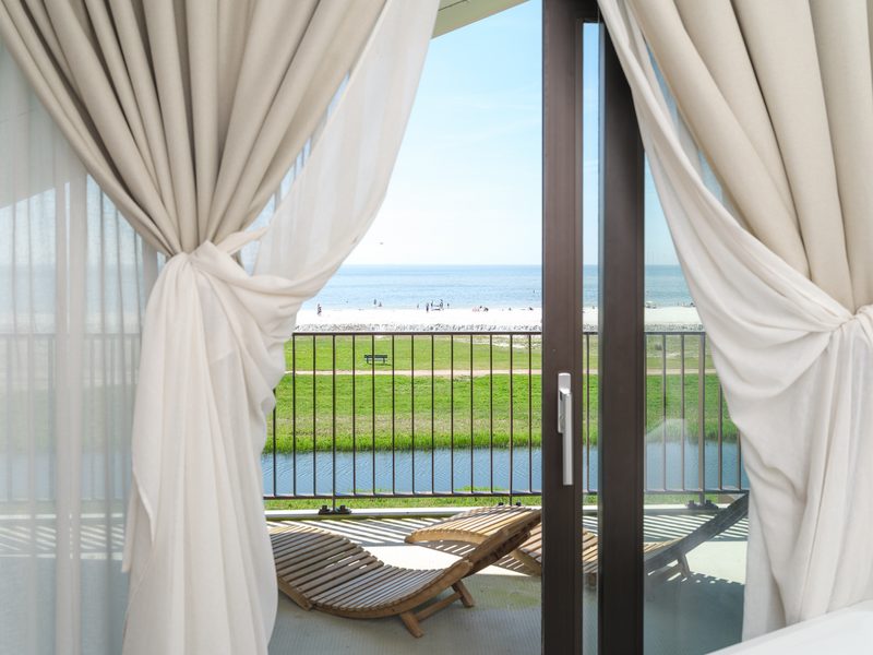 Fresh Look at Luxury Beach Apartment