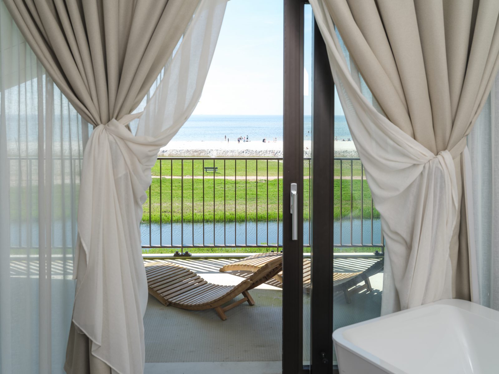 Luxury Beach Apartment | 6 Pers.