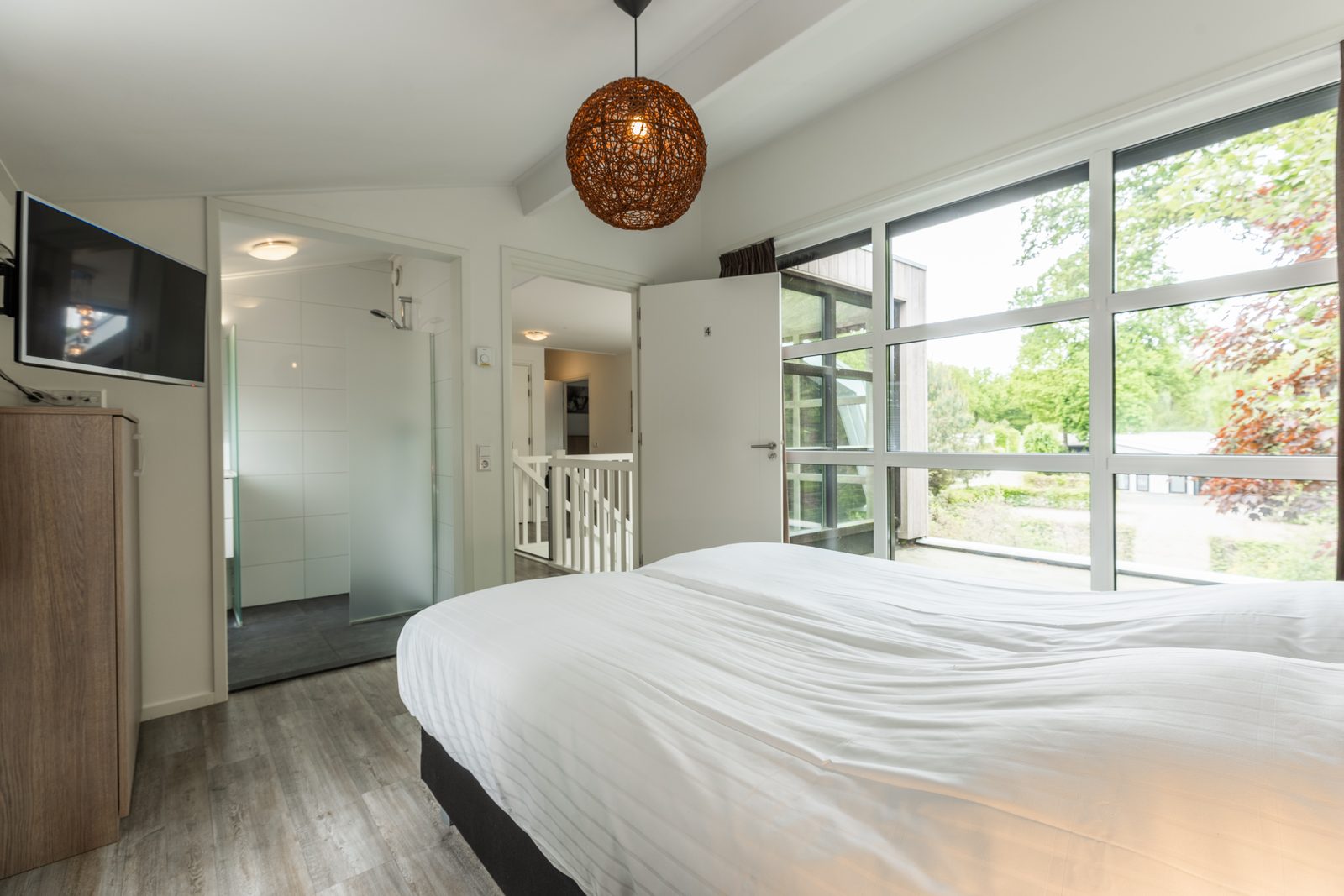 Boshuys 20 personen met Jacuzzi en Sauna