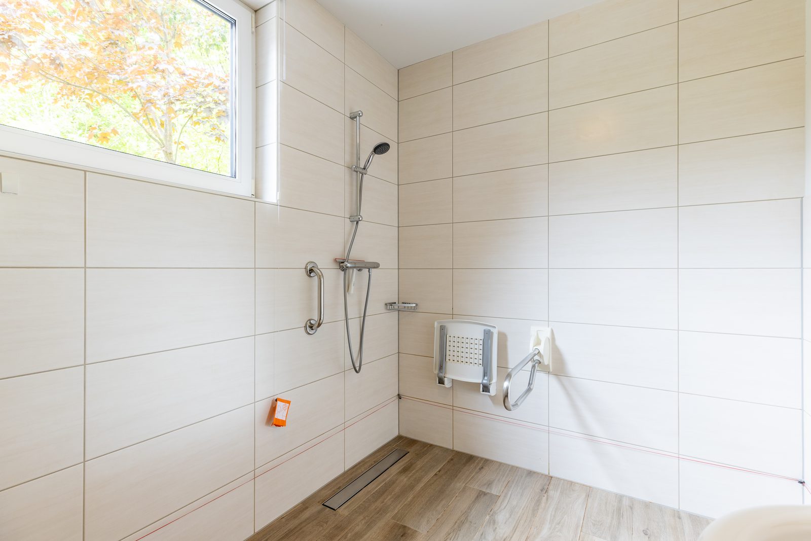 Boshuys 20 personen met Jacuzzi en Sauna