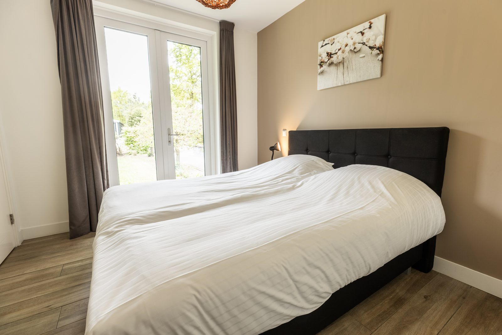 Boshuys 20 personen met Jacuzzi en Sauna