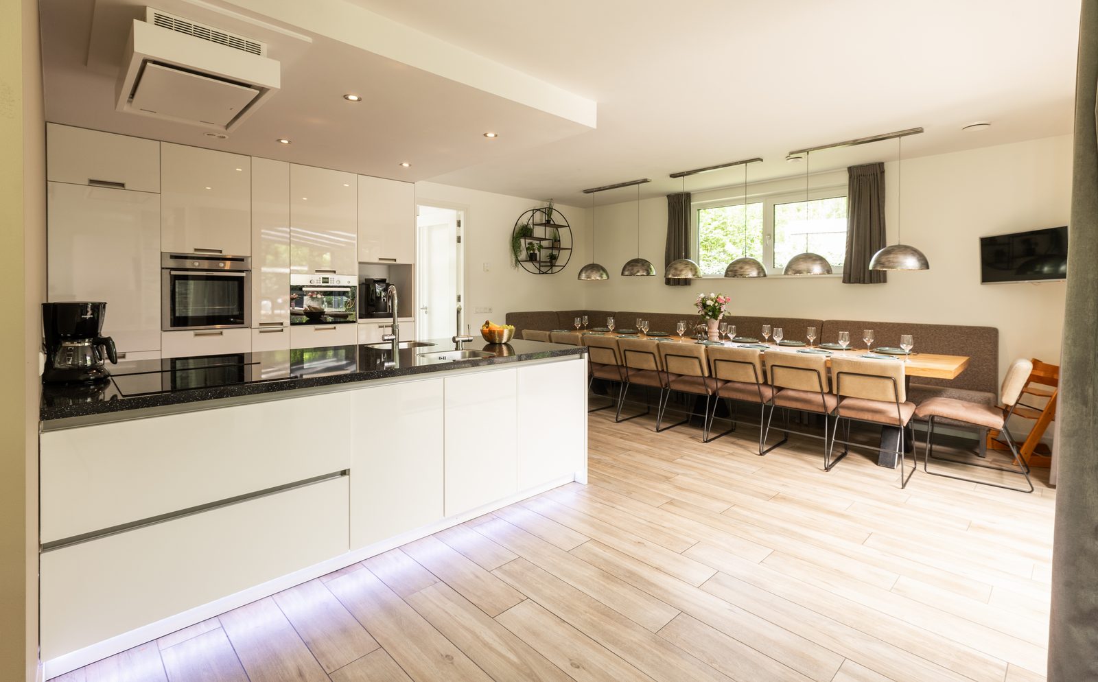 Boshuys 20 personen met Jacuzzi en Sauna
