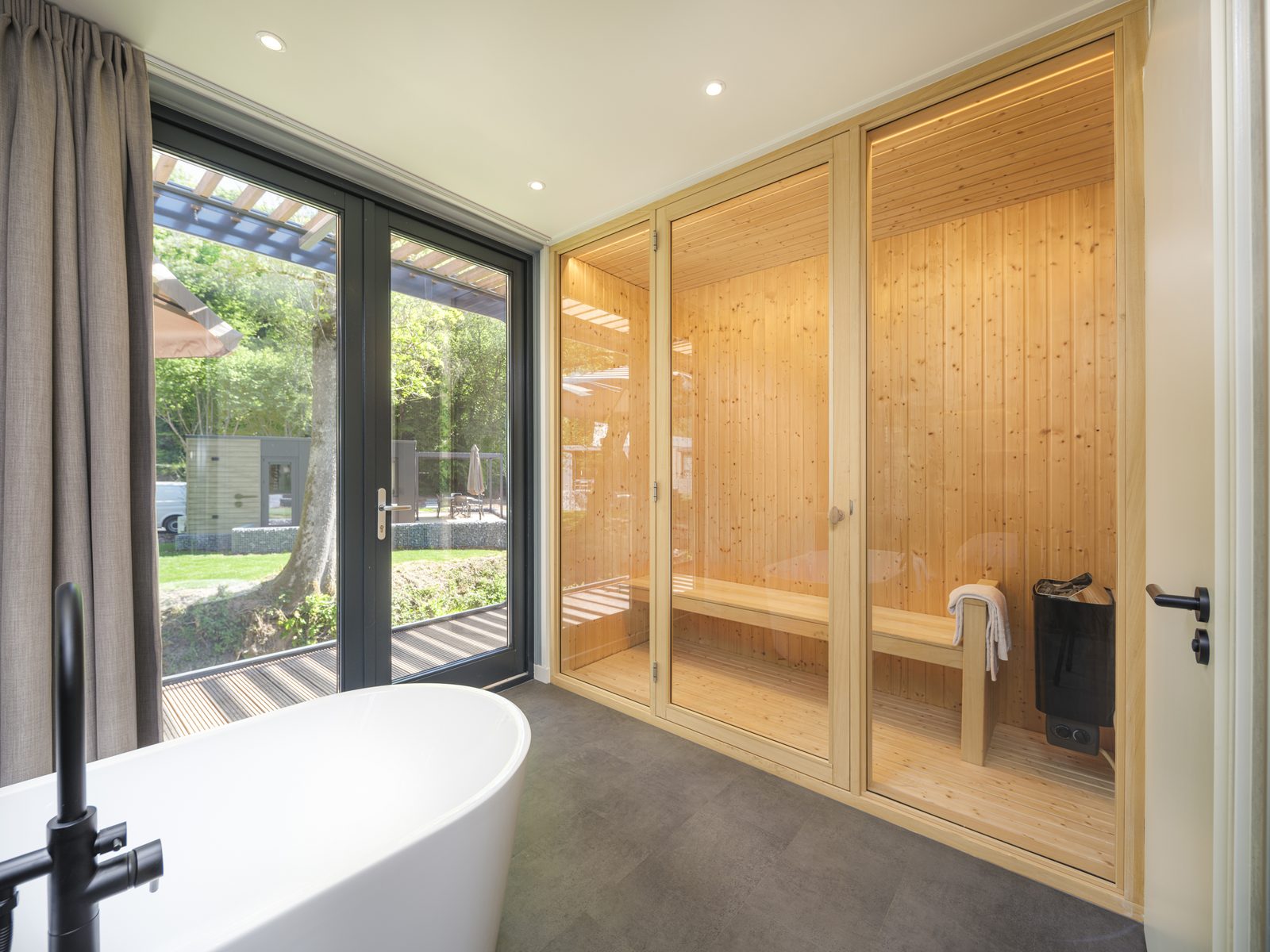 Our Wellness Lodge with Sauna | 2 persons 