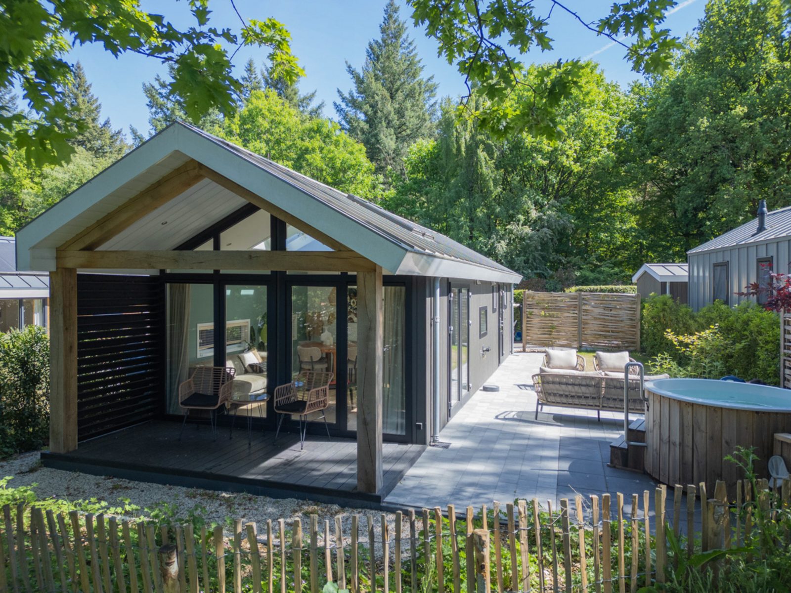 Eco Cottage mit Whirlpool | 4 Personen