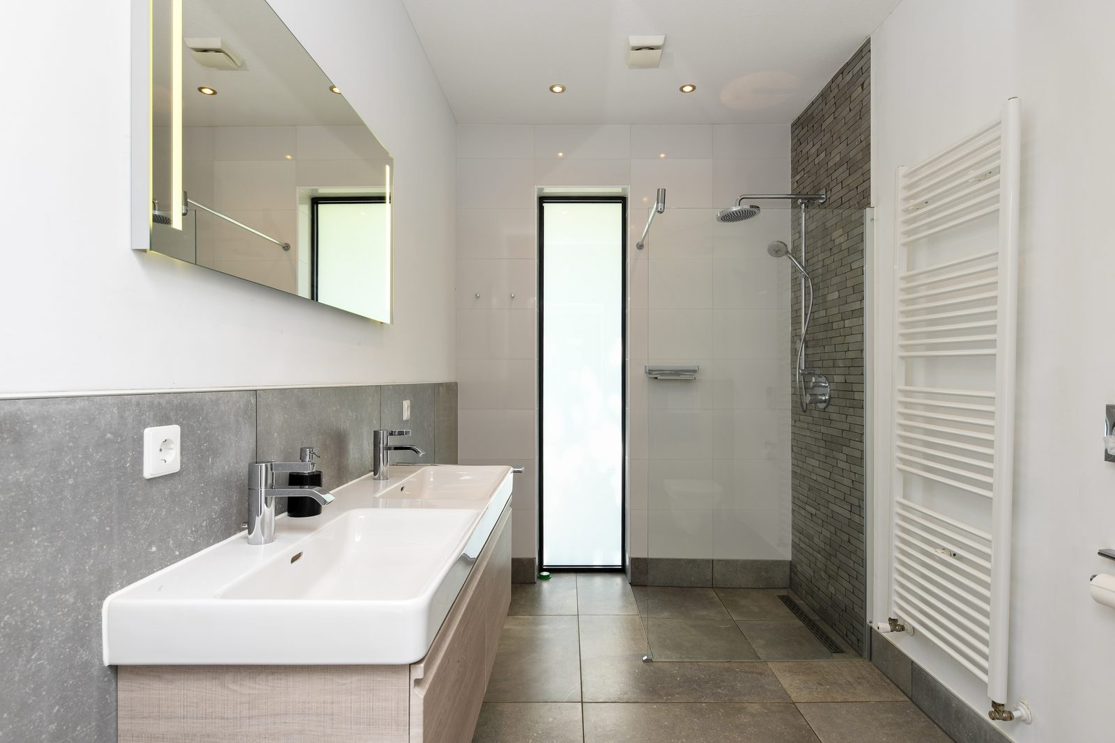 Water Nr. 243 | 10 Pers. Jacuzzi & Sauna