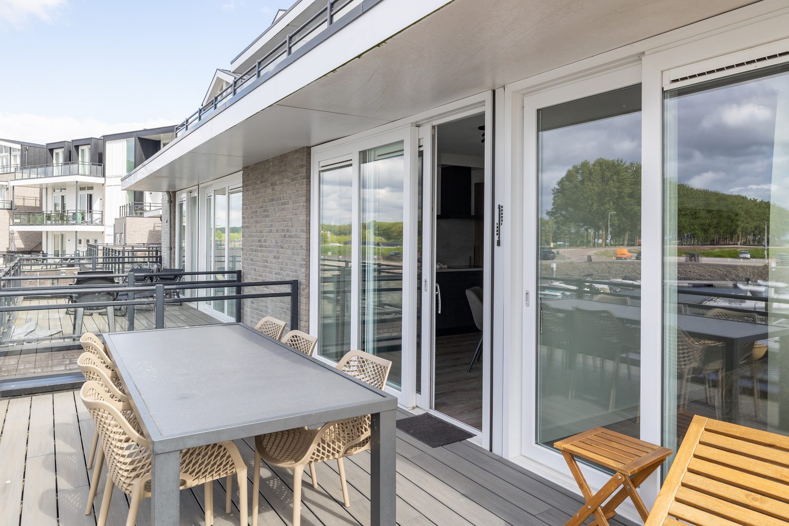 Vakantiewoning aan het strand - tuin en terras met haven- & zeezicht | 4 Pers. - Nr. 14 