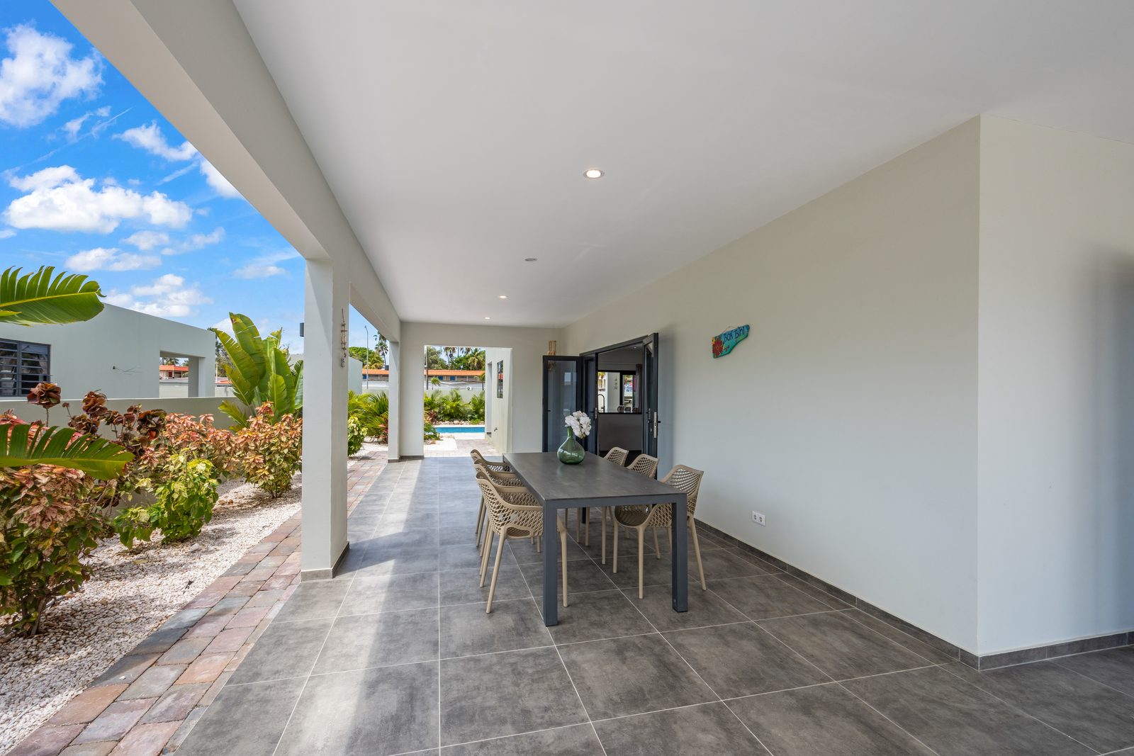 Villa Jasmijn met privezwembad, Mambo Beach