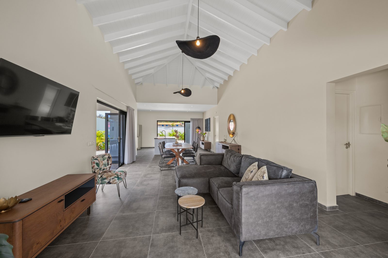 Villa Jasmijn met privezwembad, Mambo Beach