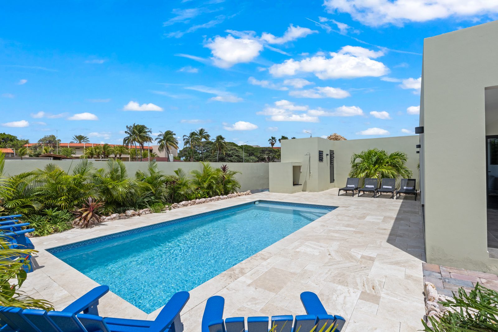 Villa Jasmijn met privezwembad, Mambo Beach