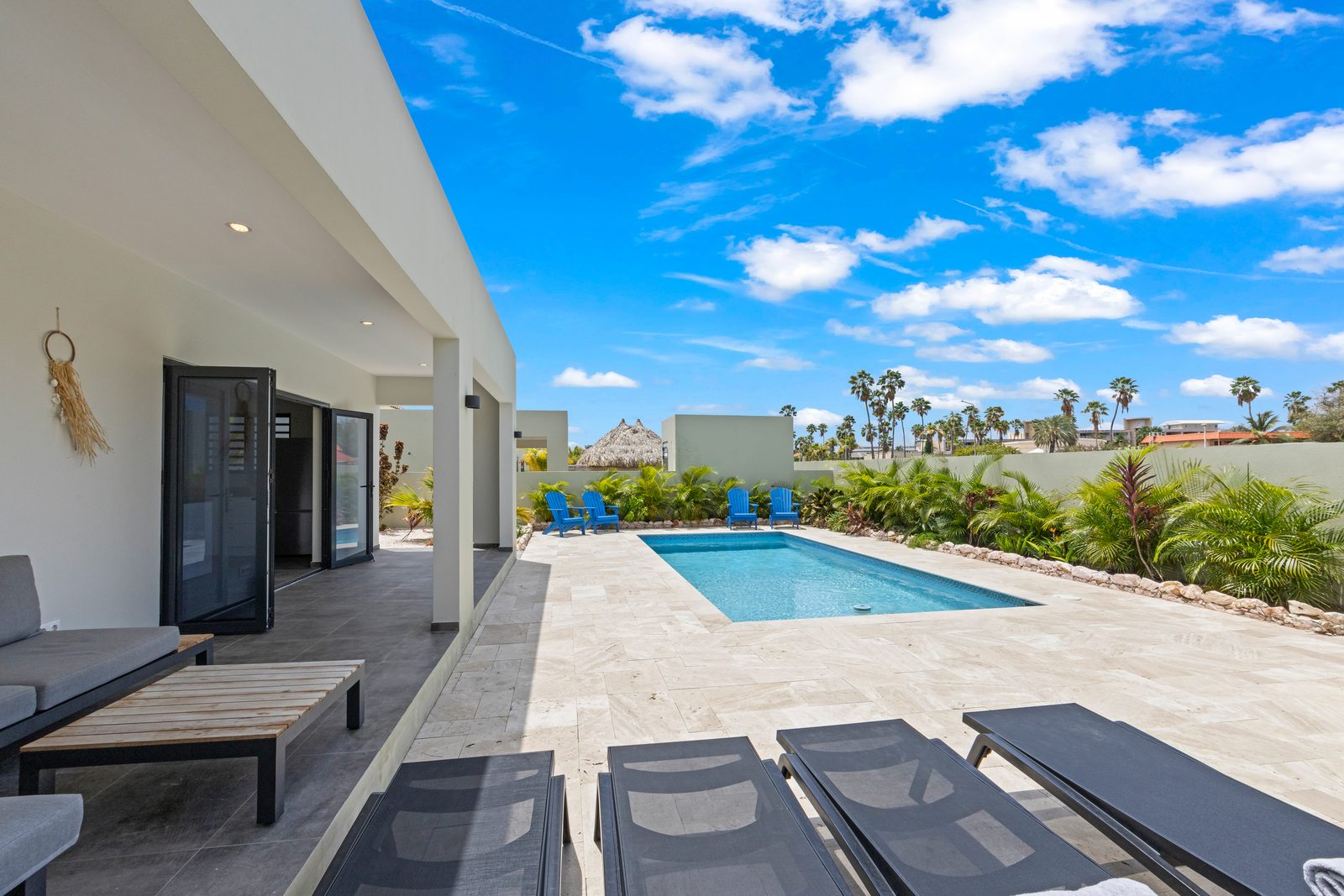 Villa Jasmijn met privezwembad, Mambo Beach