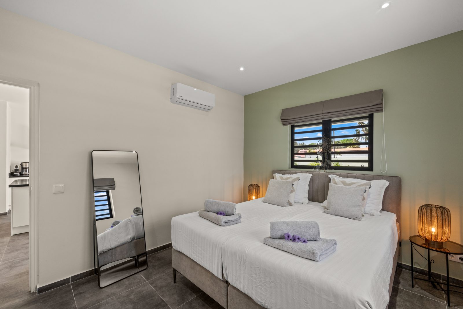 Villa Jasmijn met privezwembad, Mambo Beach