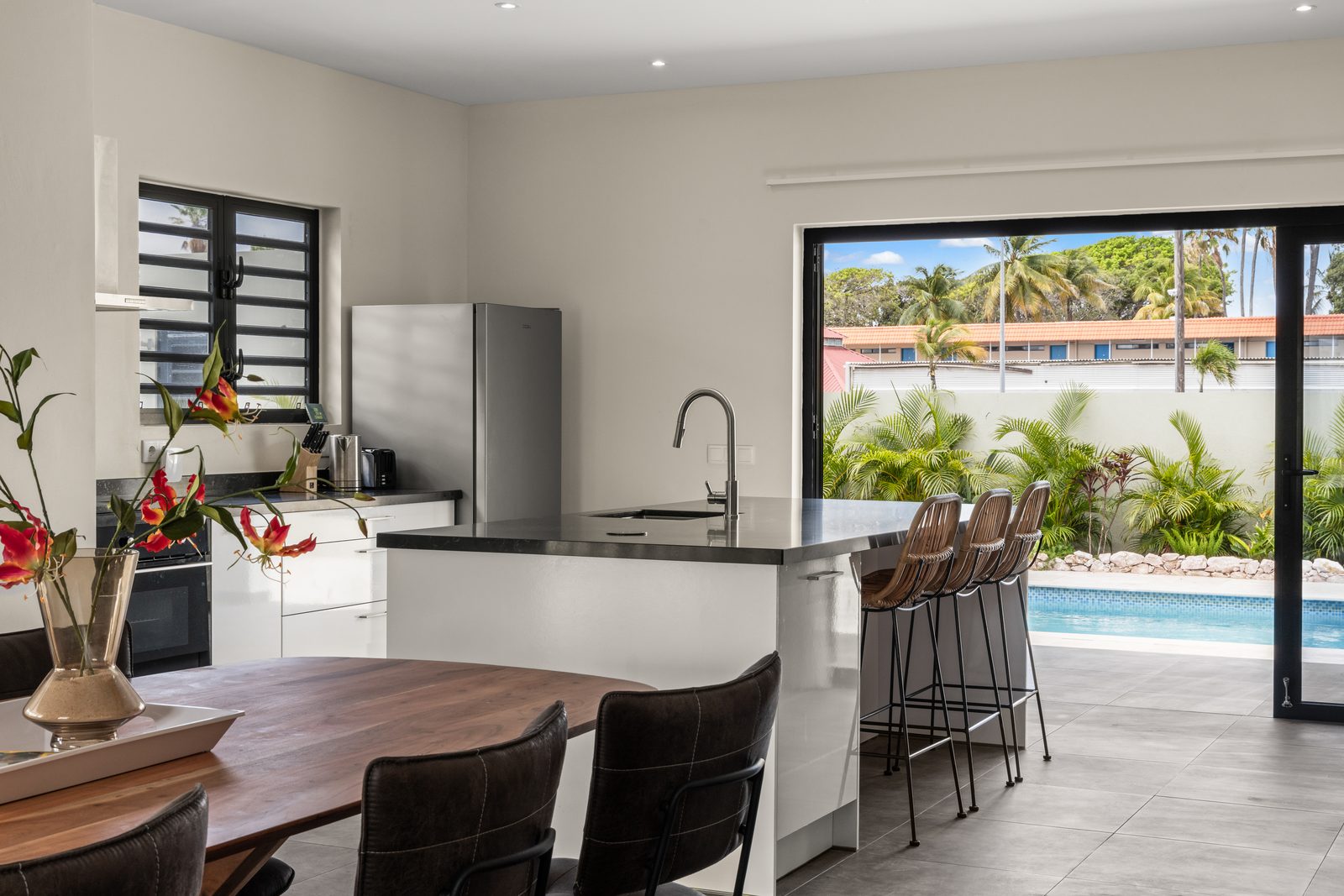 Villa Jasmijn met privezwembad, Mambo Beach