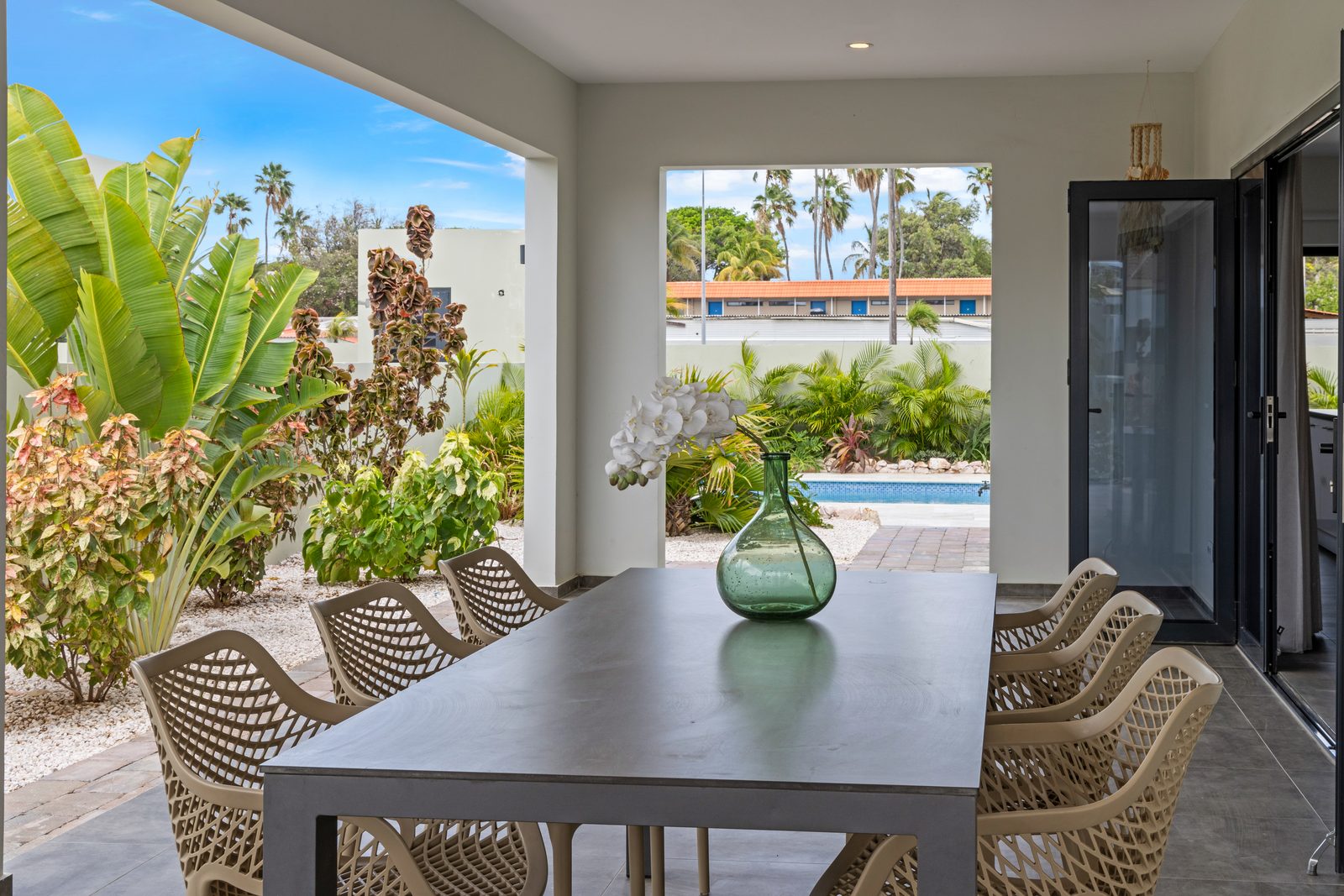 Villa Jasmijn met privezwembad, Mambo Beach