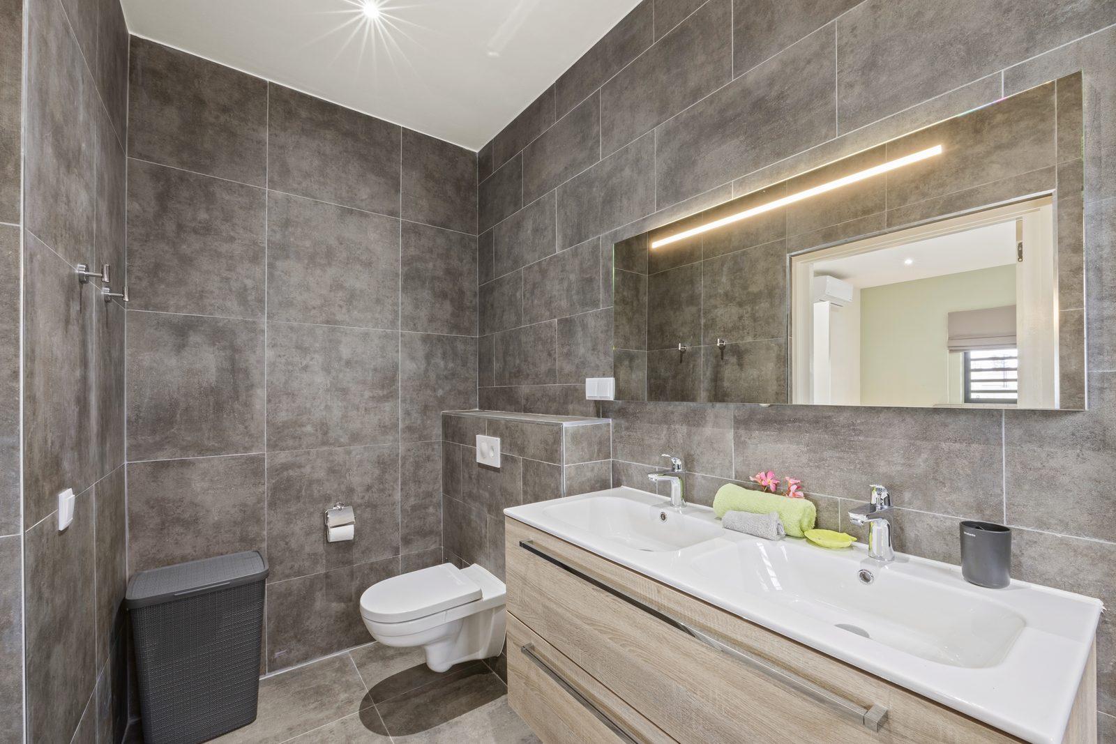Villa Amber met privezwembad, Mambo Beach