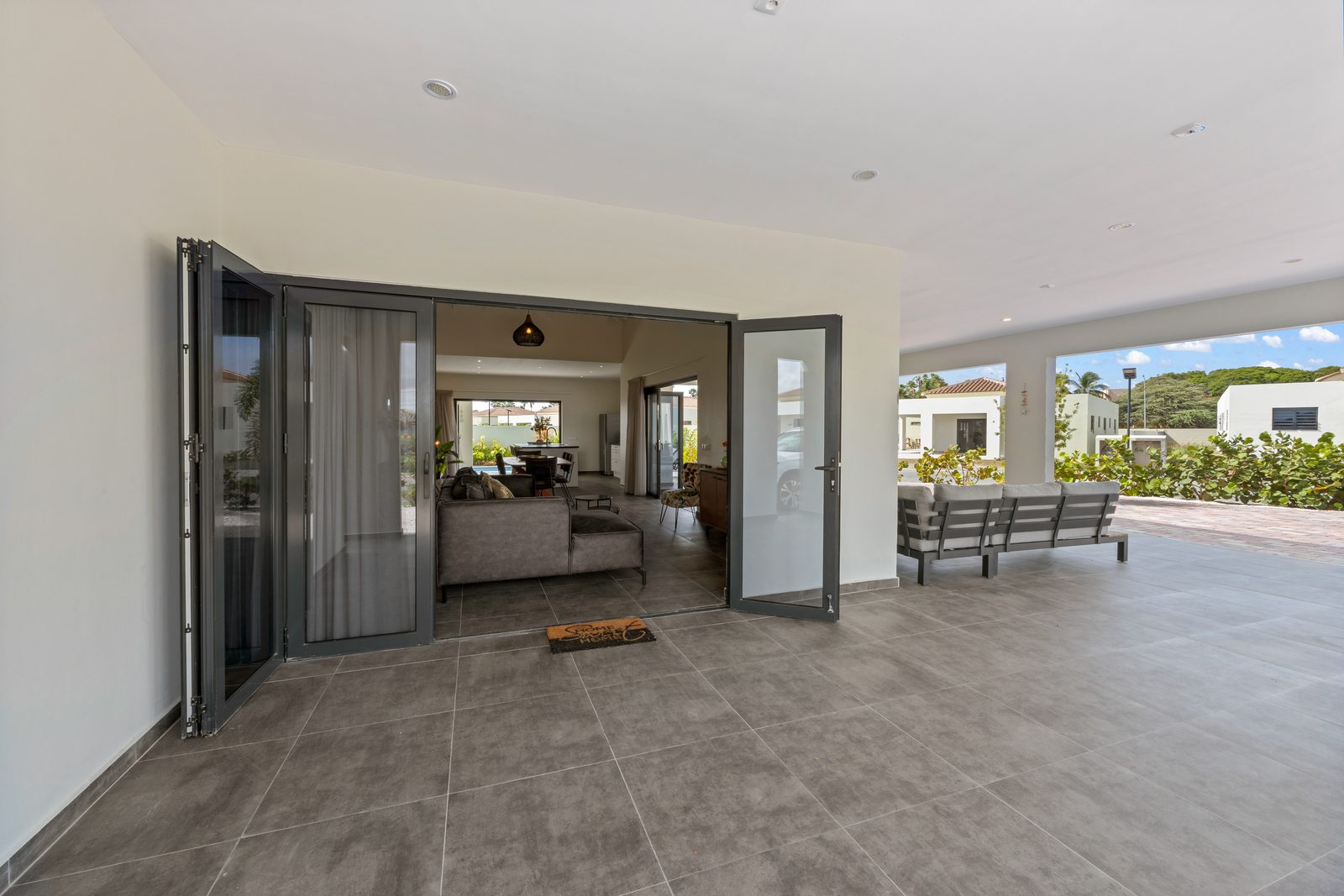 Villa Amber met privezwembad, Mambo Beach