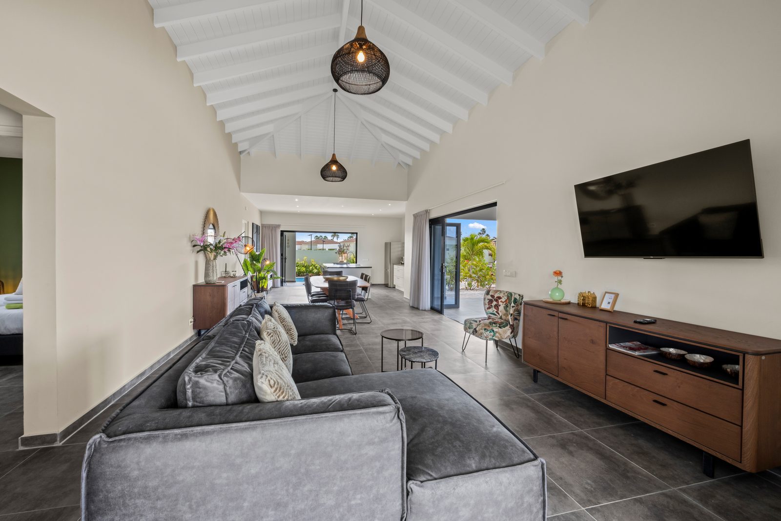 Villa Amber met privezwembad, Mambo Beach