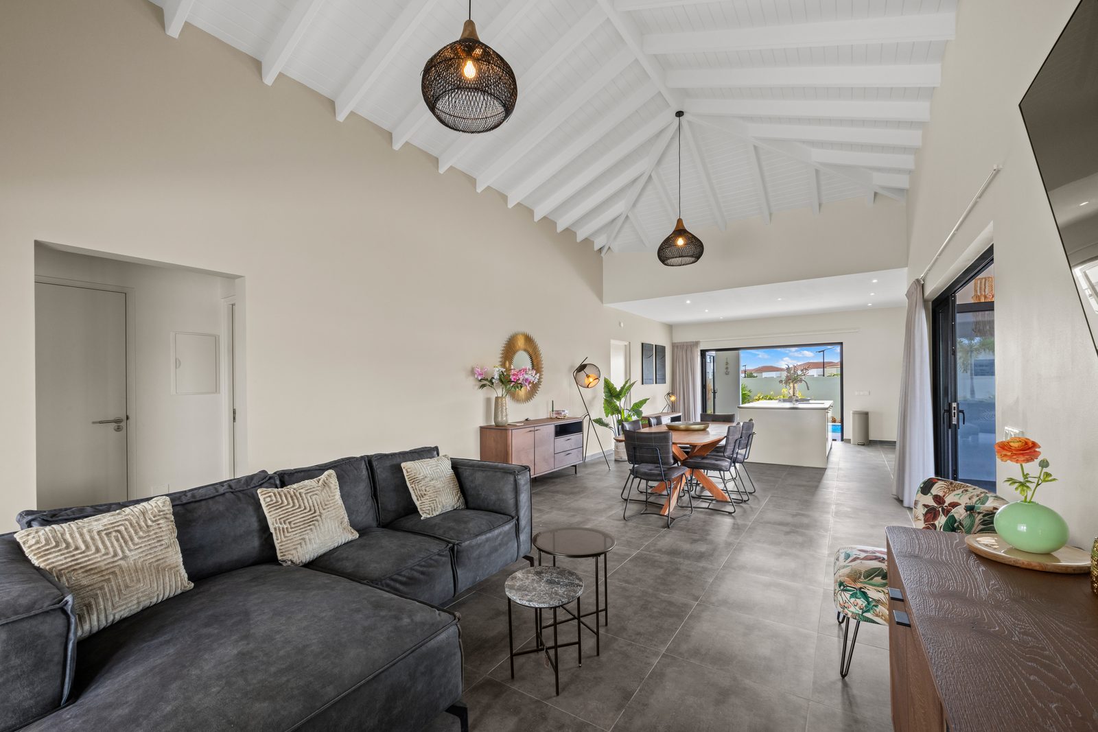 Villa Amber met privezwembad, Mambo Beach