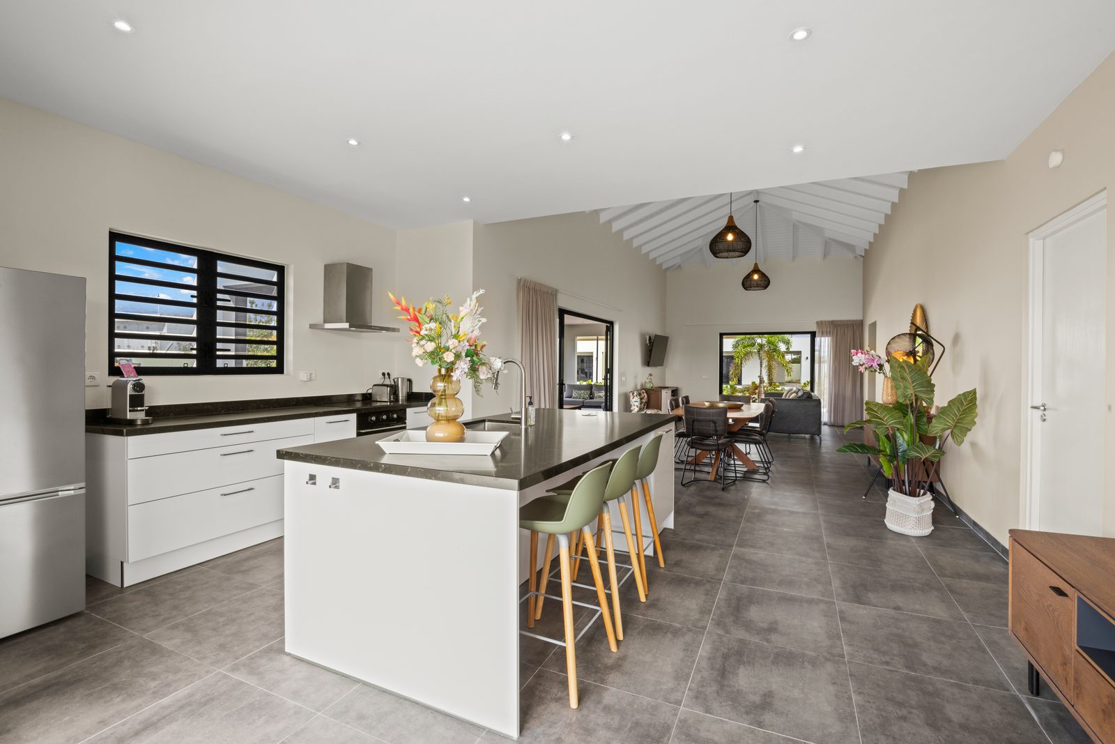 Villa Amber met privezwembad, Mambo Beach