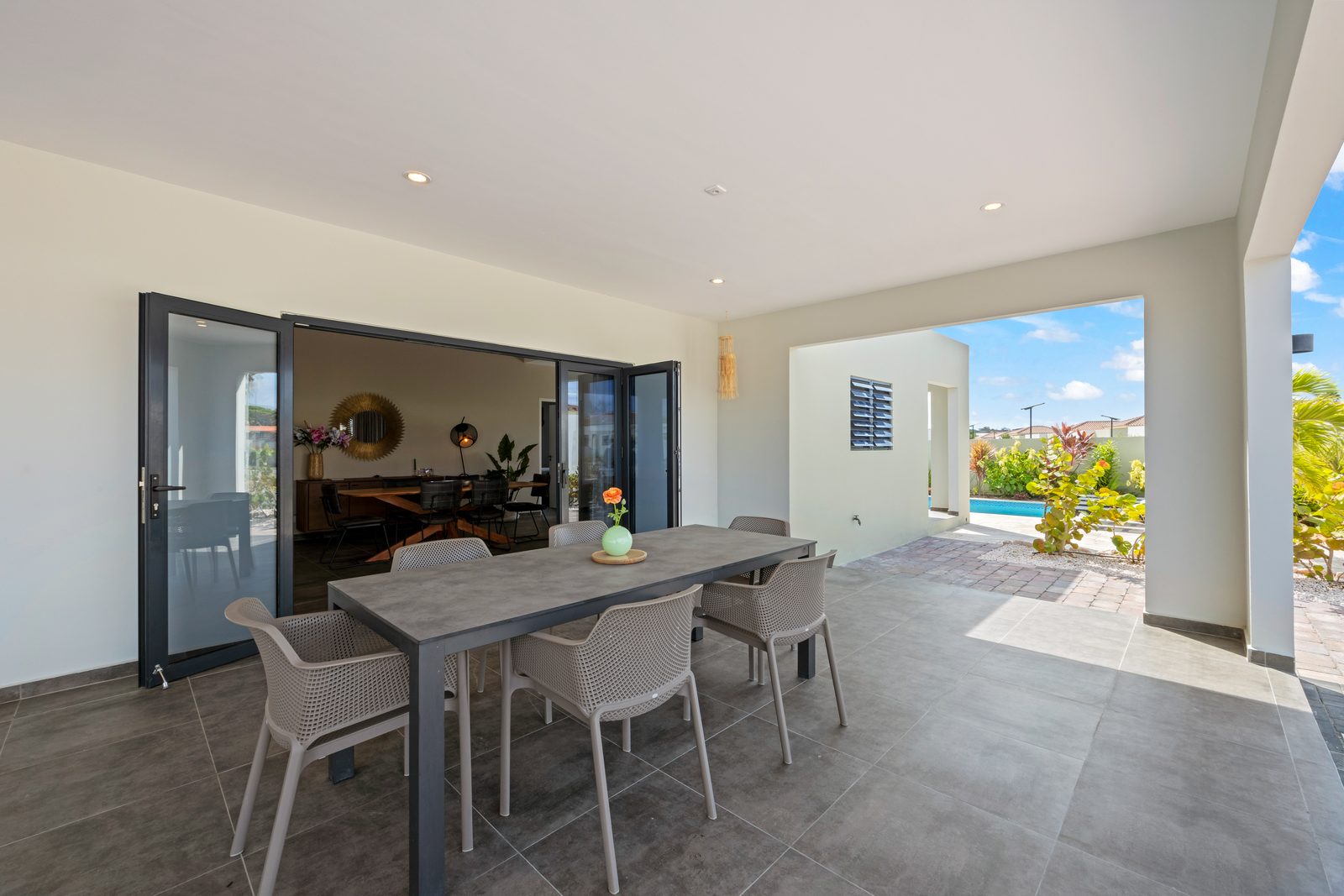 Villa Amber met privezwembad, Mambo Beach