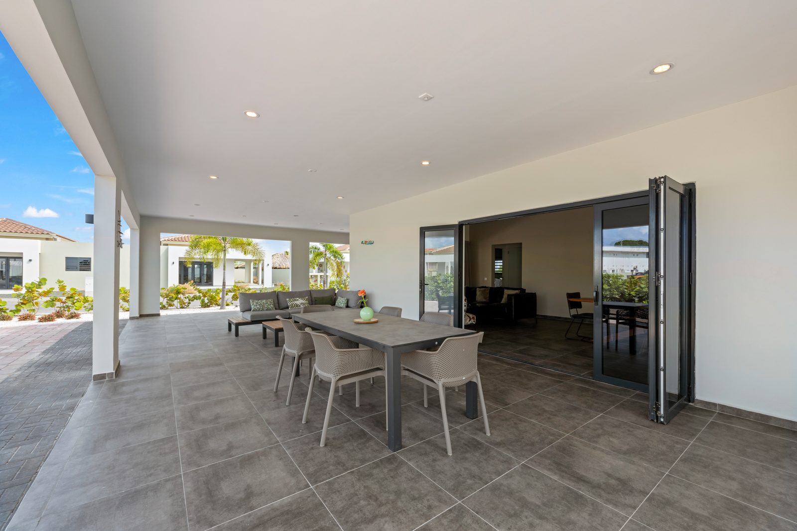 Villa Amber met privezwembad, Mambo Beach