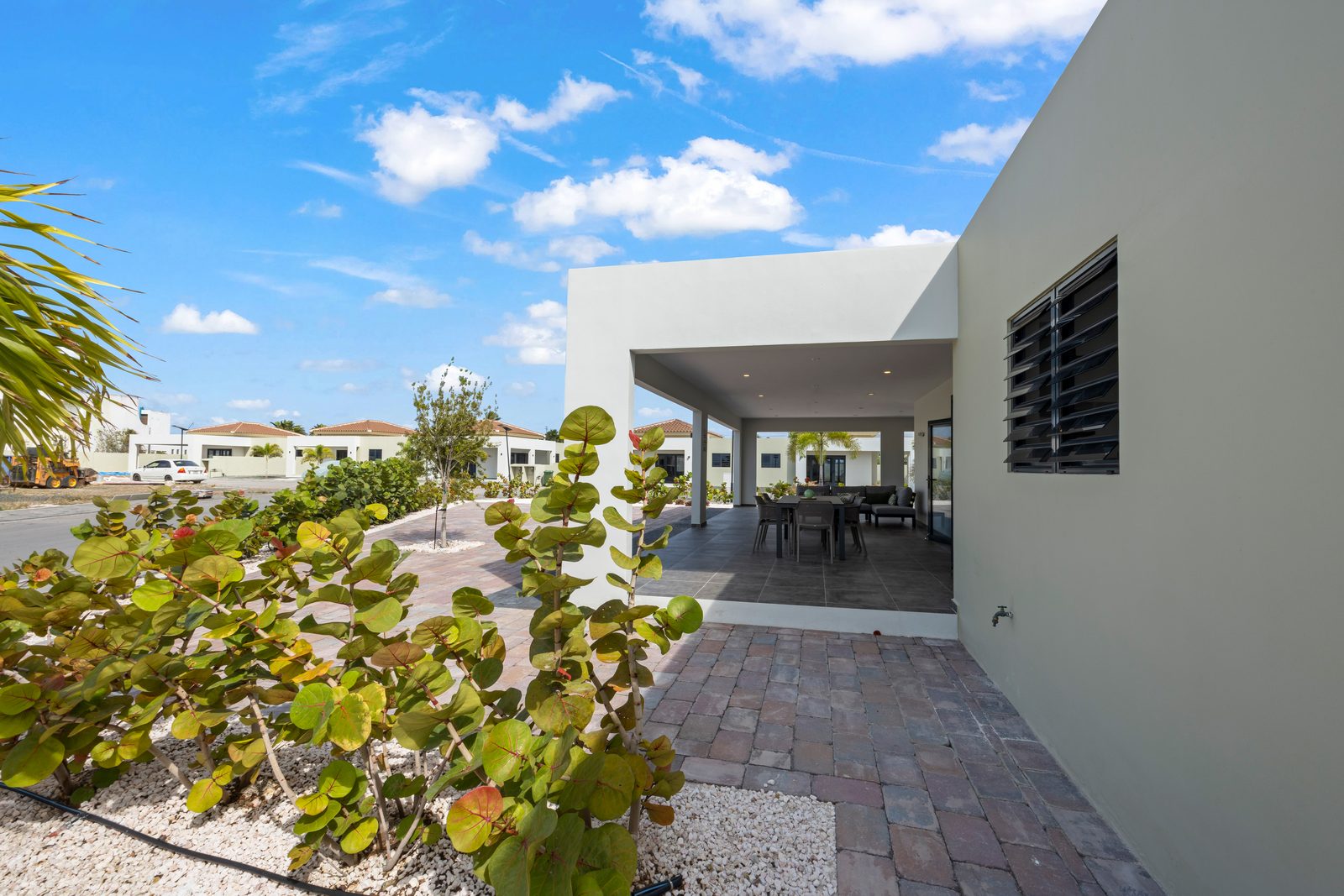 Villa Amber met privezwembad, Mambo Beach
