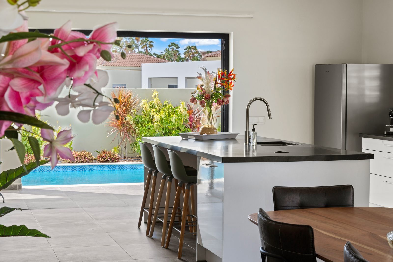 Villa Amber met privezwembad, Mambo Beach