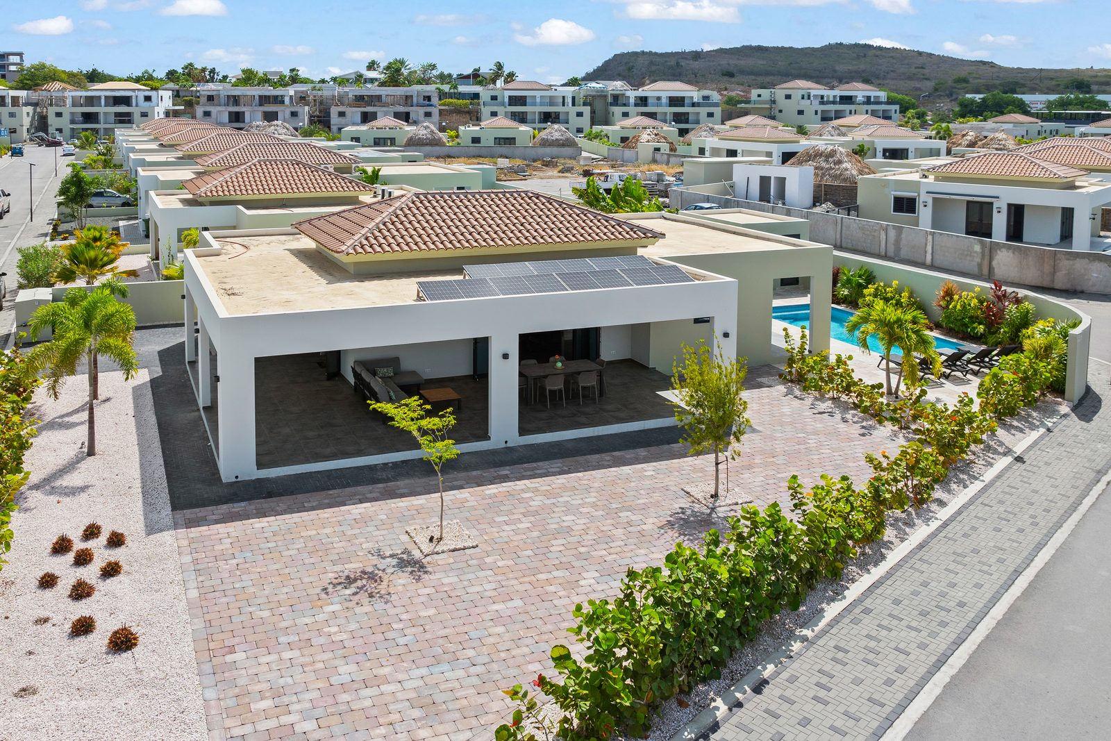 Villa Amber met privezwembad, Mambo Beach